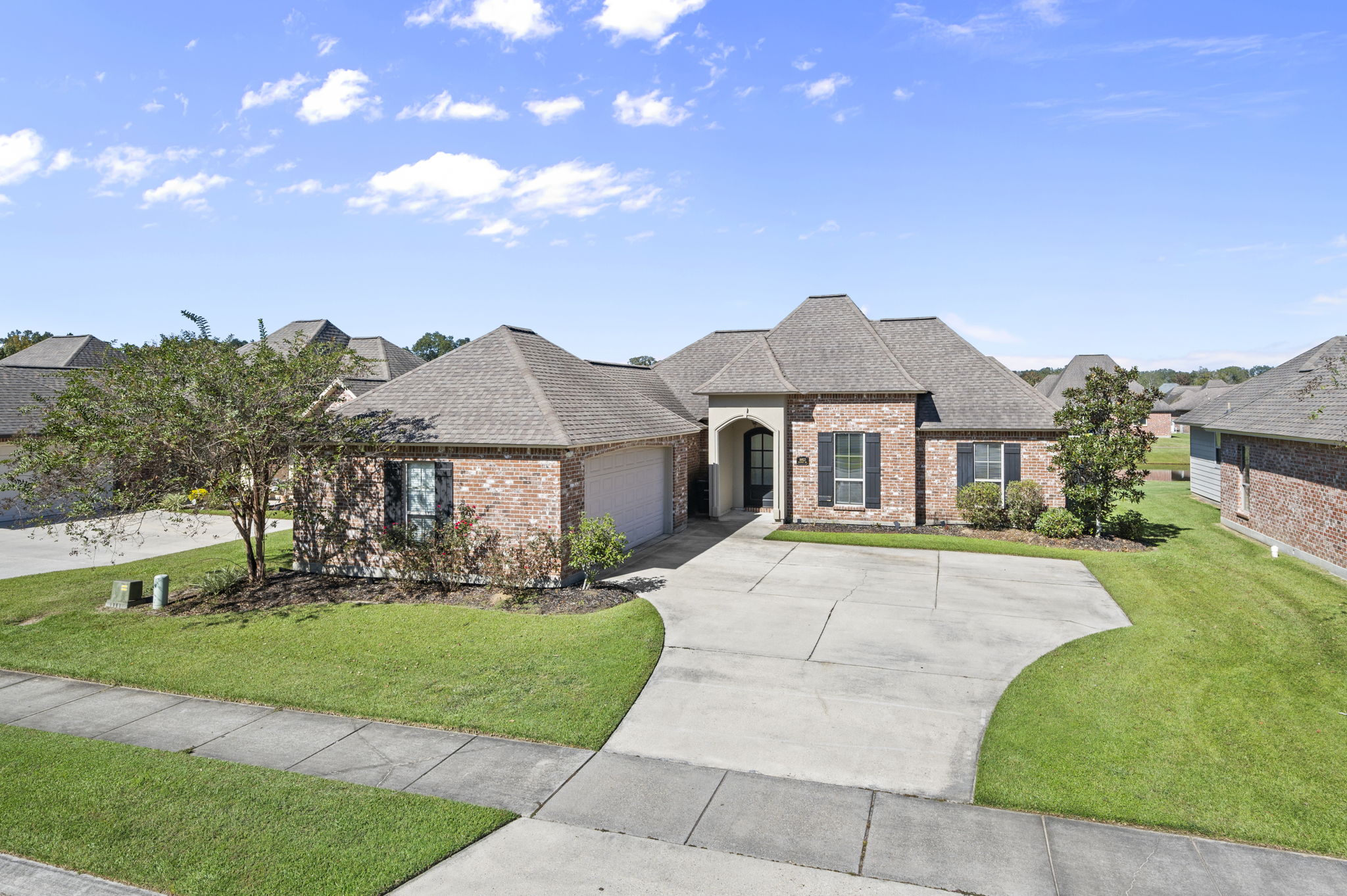 16923 Bradford Avenue